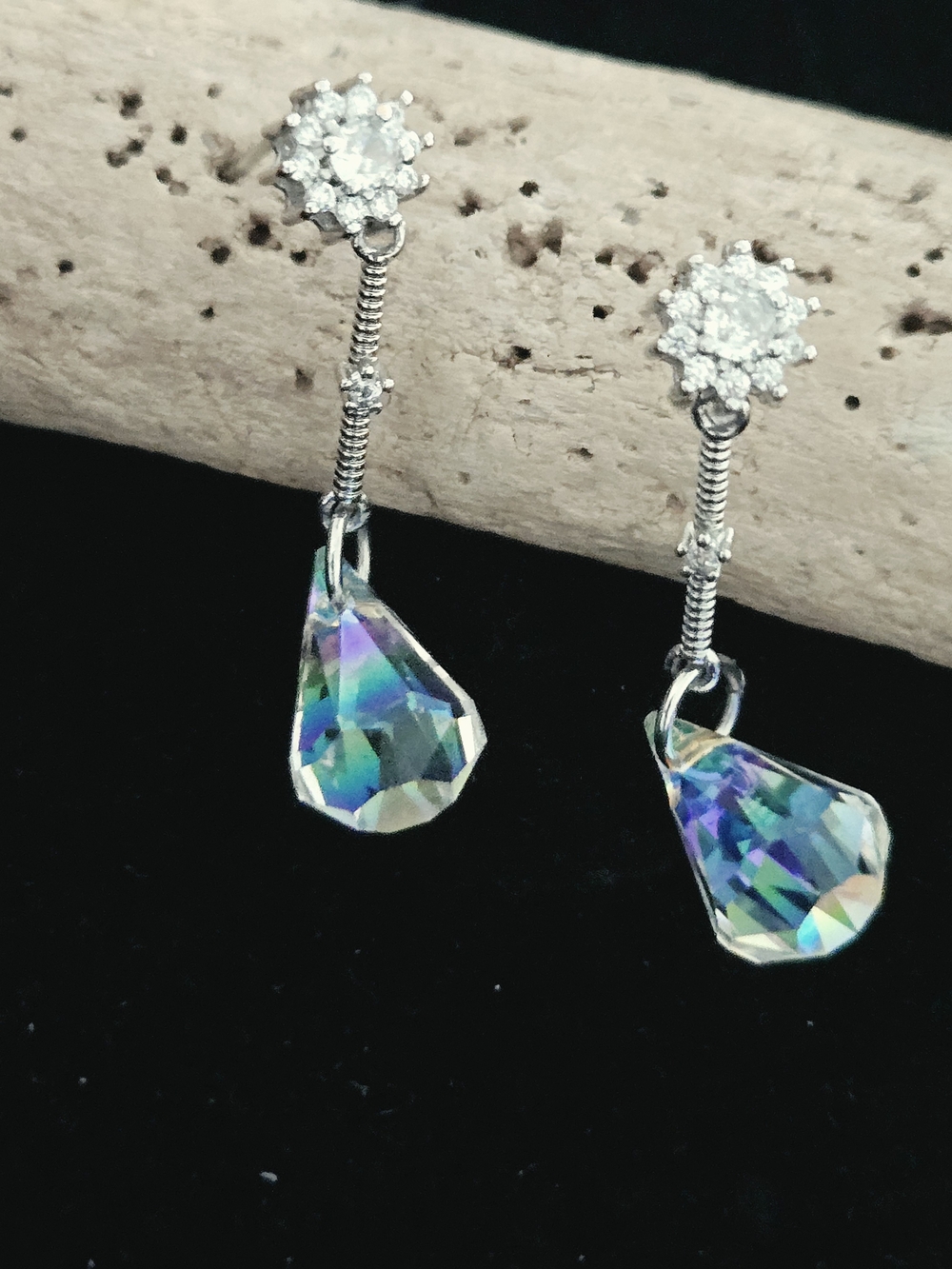 Bella Luce® Ottone Aurora Borealis Diamond Simulant Rhodium Over Brass Earrings